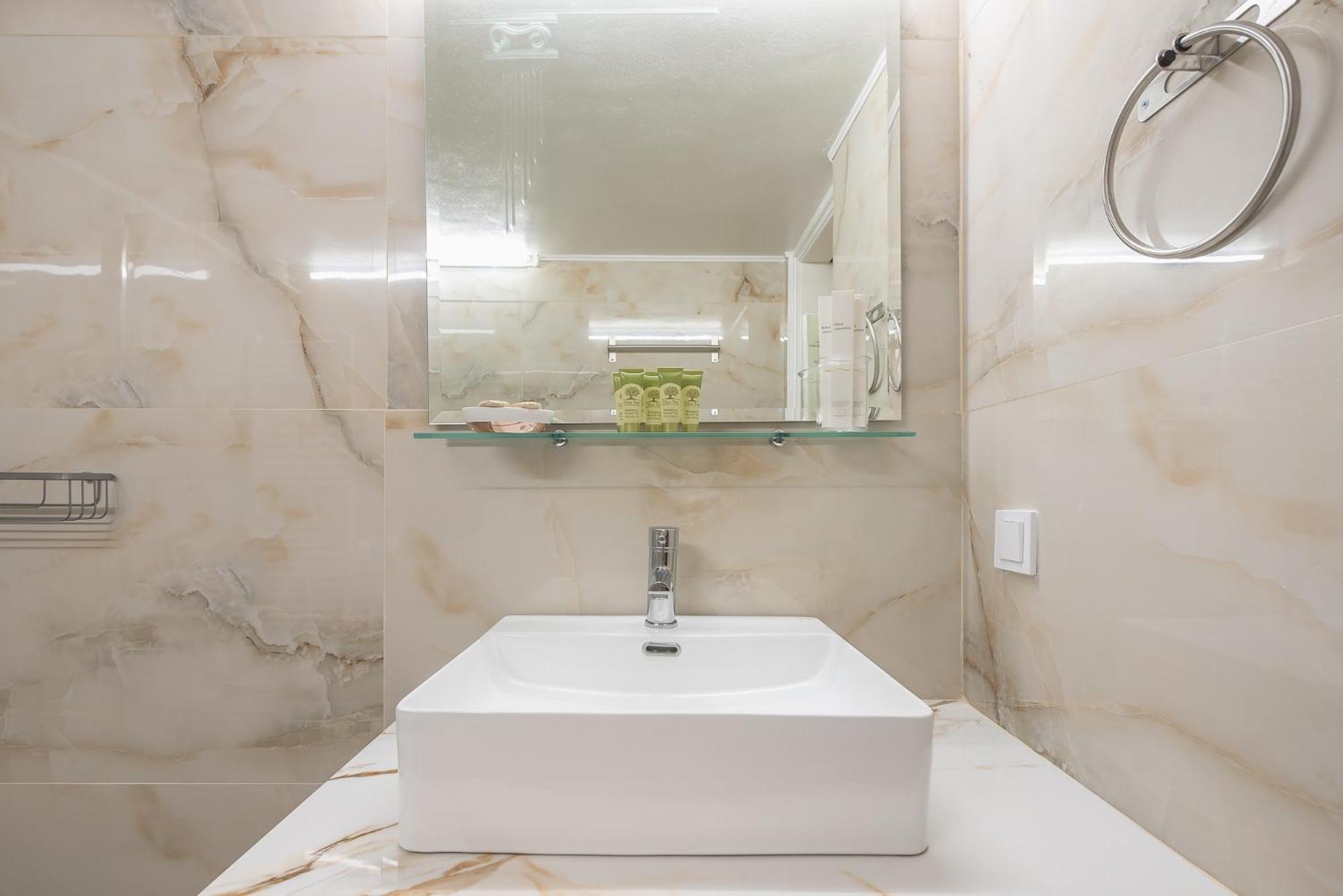 אתונה Modern Apartment 200M From Acropolis 100Mbps Netflix מראה חיצוני תמונה